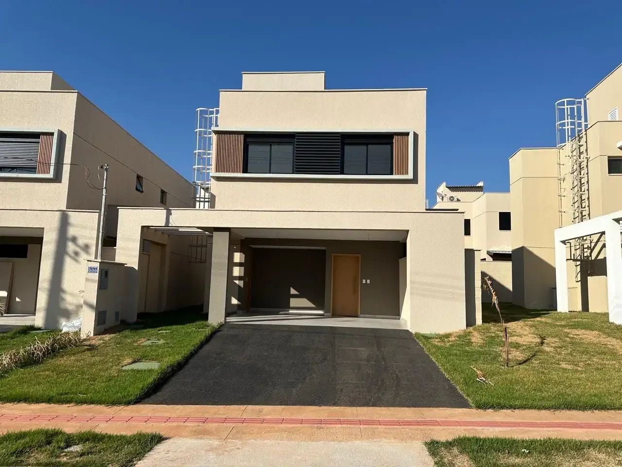 SOBRADO JARDINS MARSELHA | 3 SUITES