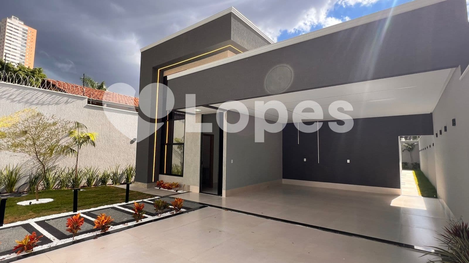 Casa 3 Suítes Plenas no Parque Amazônia, Goiânia – Próxima ao Buriti Shopping