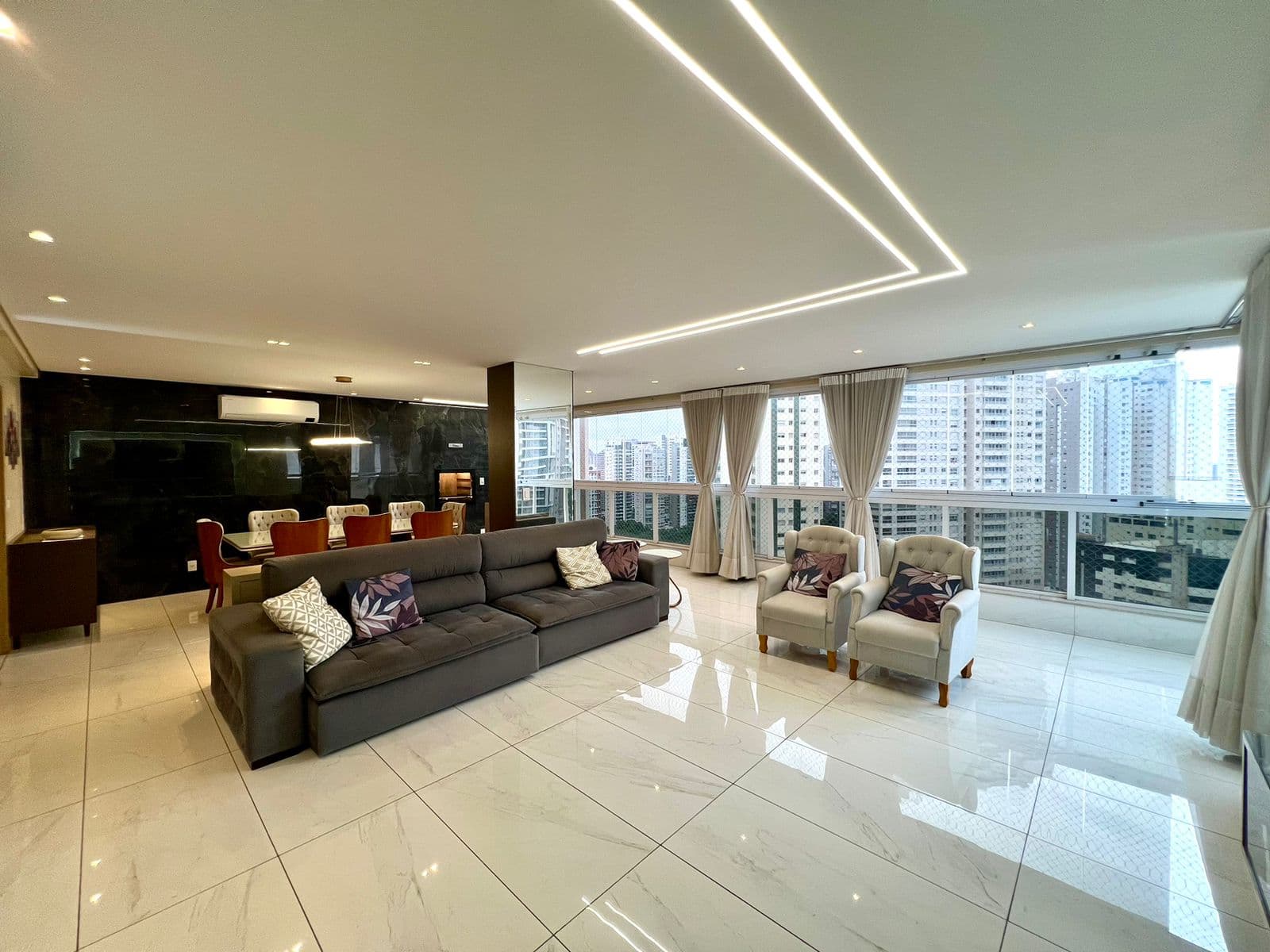 Apartamento 4 suítes plenas no Setor Jardim Goiás
