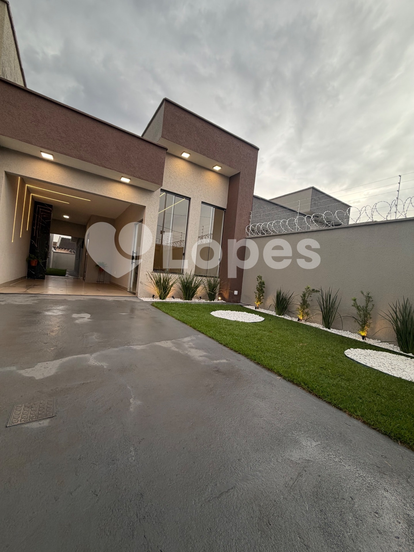 Casa 3 Quartos no Jardim Boa Esperança | Próxima ao Jardim Buriti Sereno