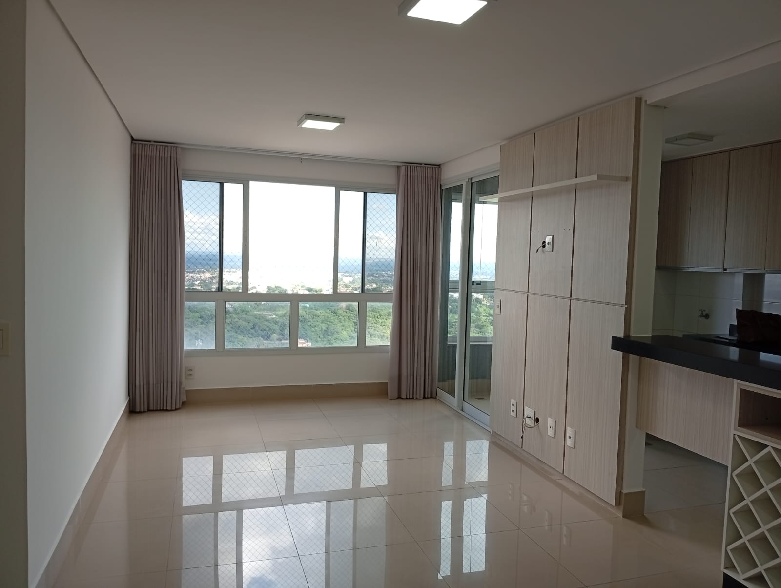 Apartamento 3 suítes no Setor Universitário