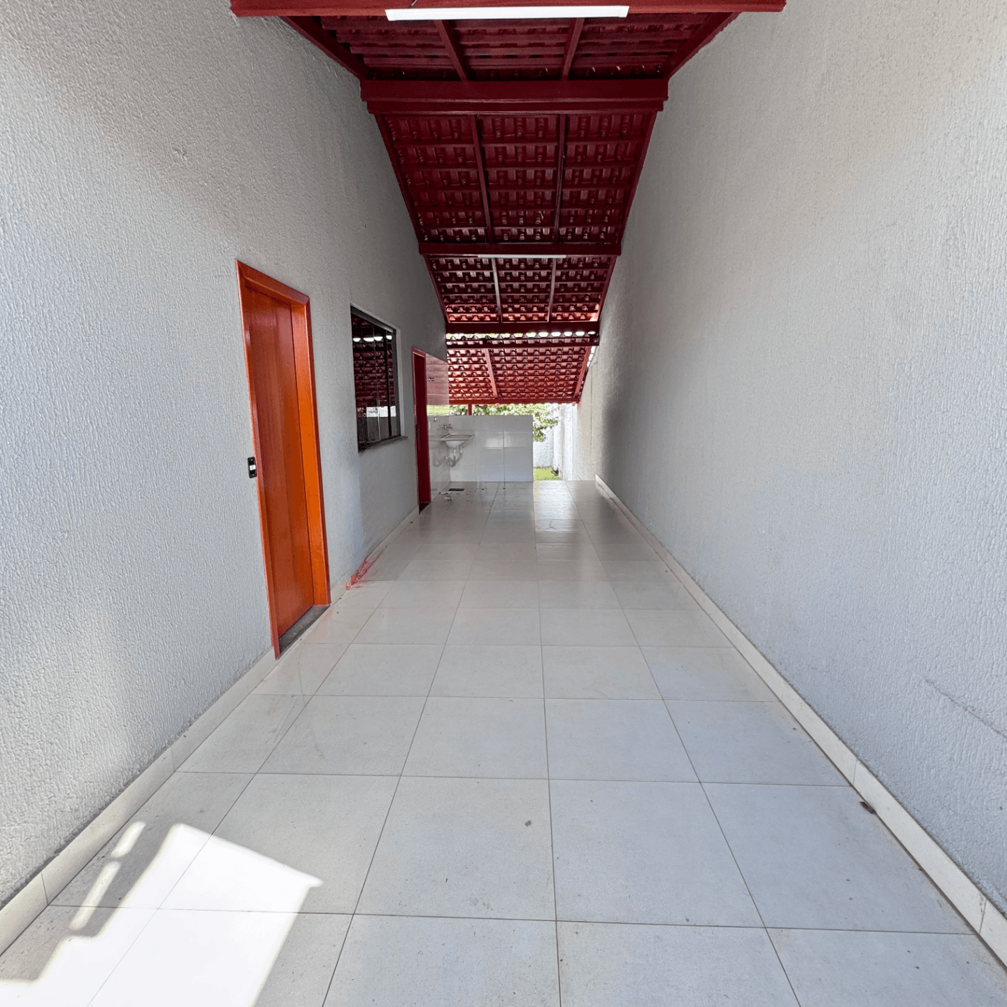 CASA À VENDA - MARISTA SUL - APARECIDA DE GOIÂNIA
