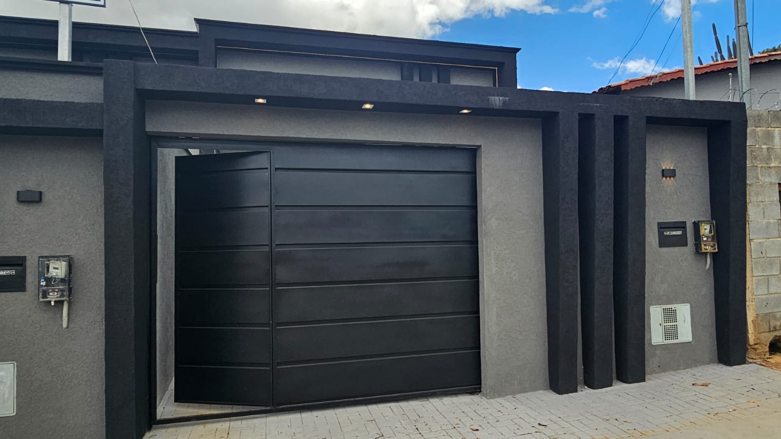 Casa Moderna com Área Gourmet à Venda Jardim das Acácias