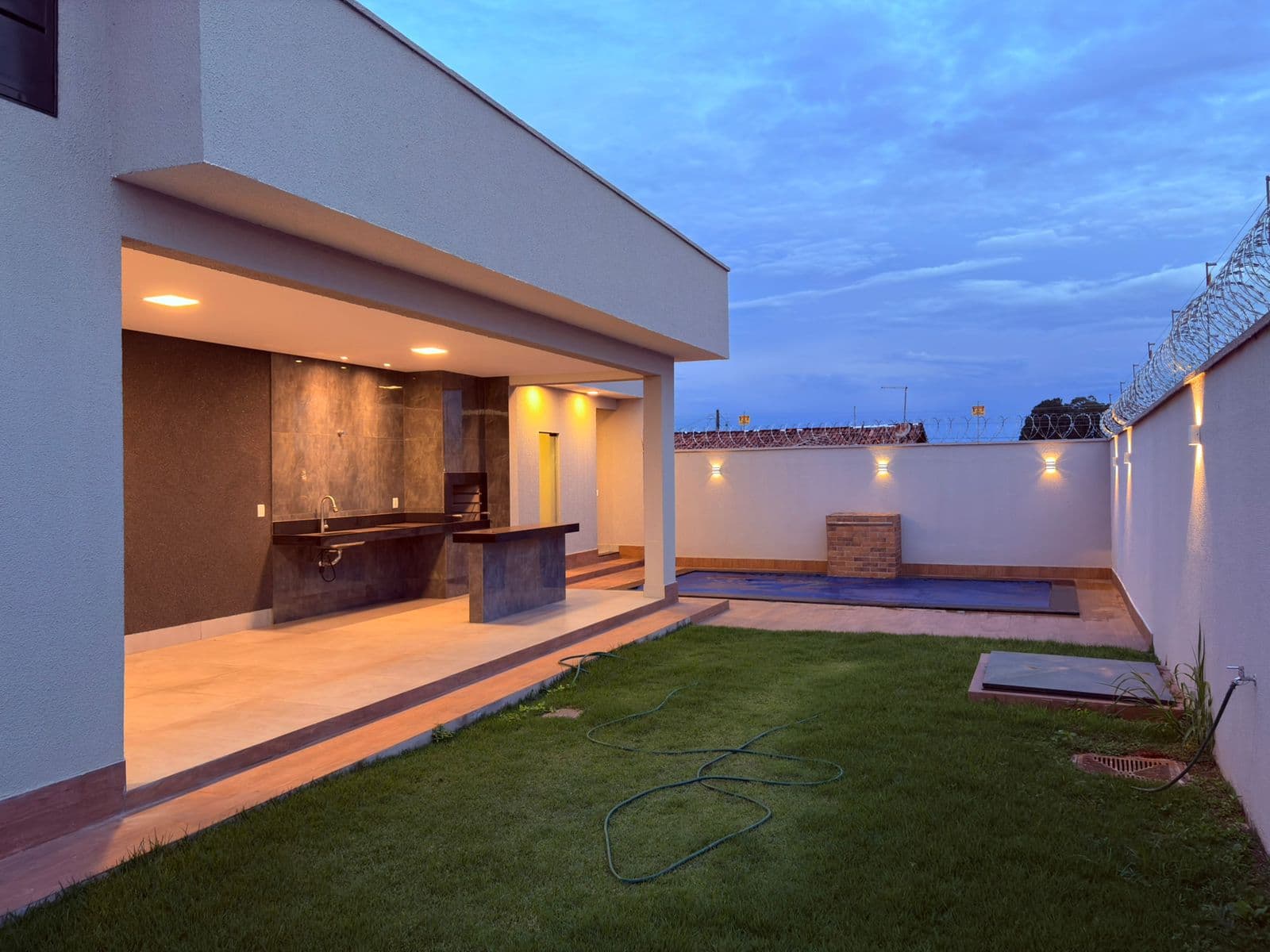 🏡 Casa Alto Padrão com Piscina na Vila Mariana – 3 Suítes | 170m²