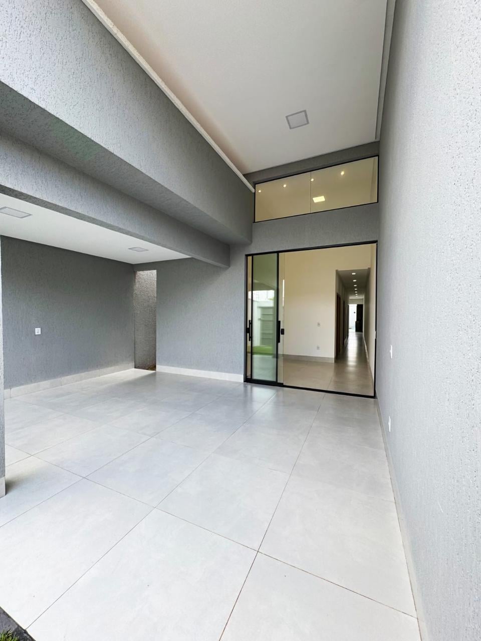 Casa com 3 quartos com Piscina e Churrasqueira no Setor Faiçalville