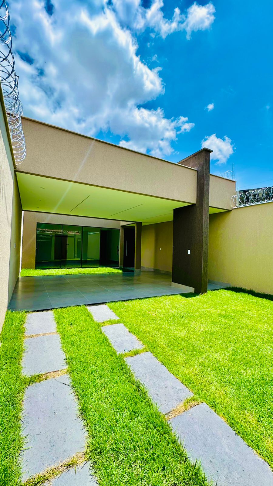 CASA JARDIM MARIA INES- APARECIDA DE GOIÂNIA