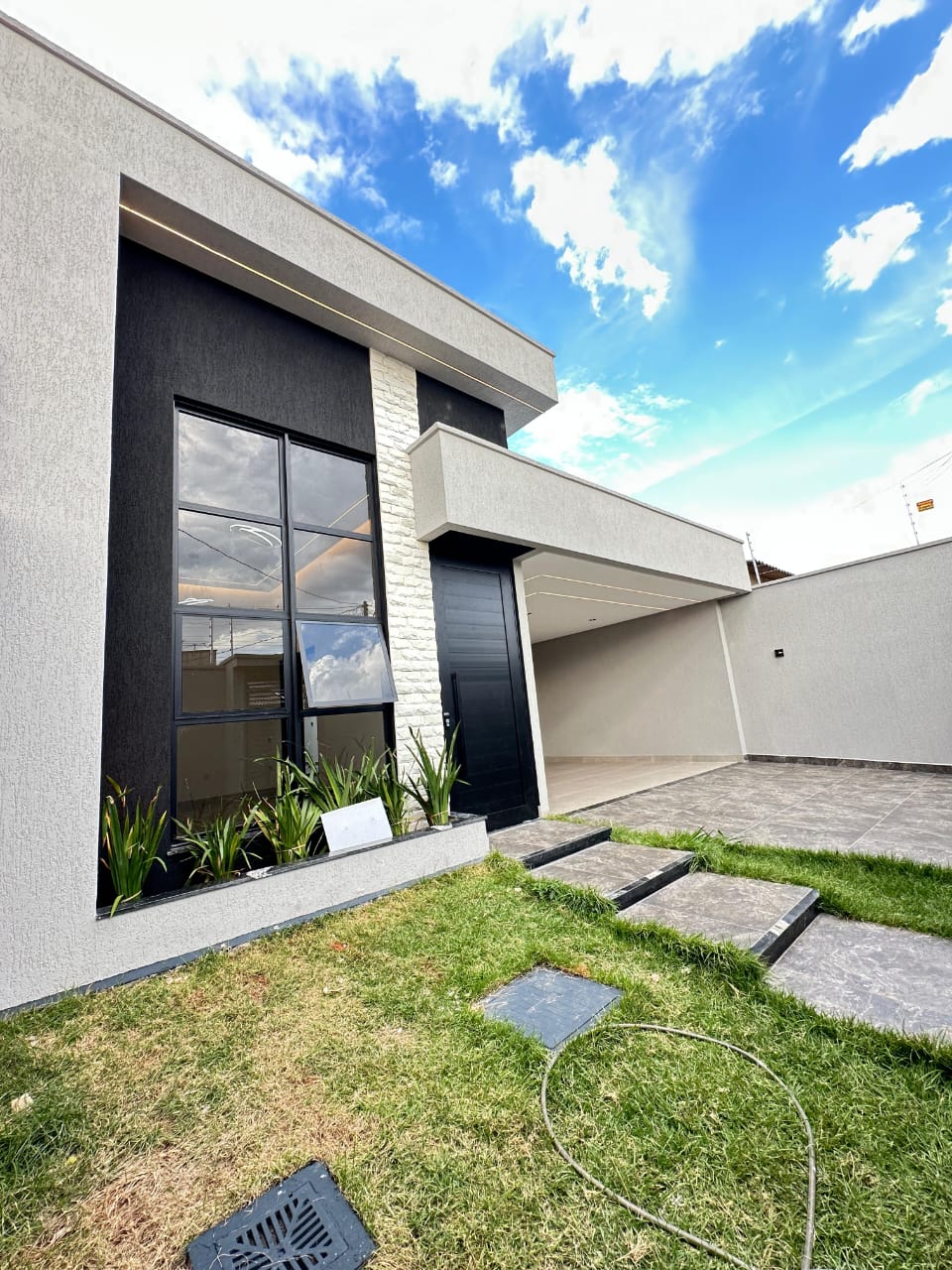 Casa com 3 suítes no Veredas dos Buritis - Goiânia