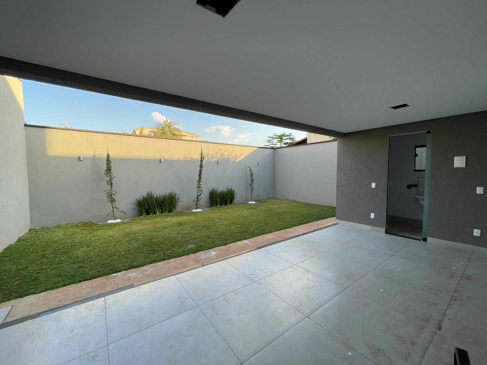 Casa Térrea no Jardim América 3 Suítes Área Gourmet , 290m² de Terreno