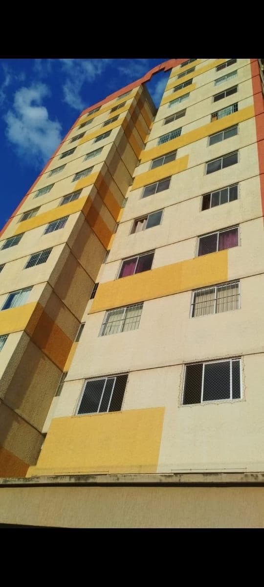 Apartamento com 3 quartos e uma suite