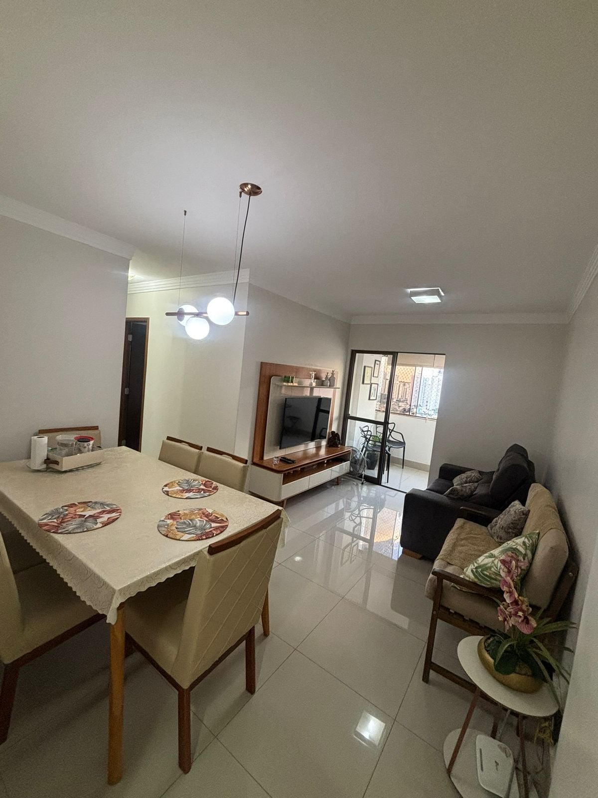Apartamento com 3 quartos - Próximo a PUC - Jardim Goiás