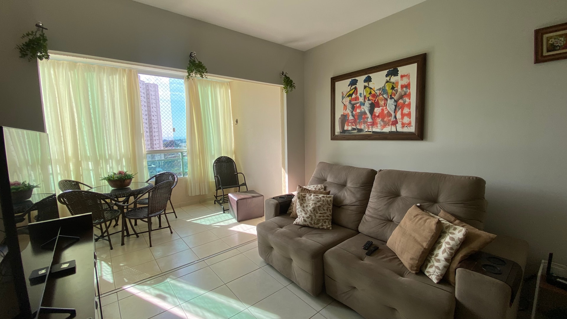 Apartamento com 3 quartos no Setor Bela Vista- Próximo UNIRV