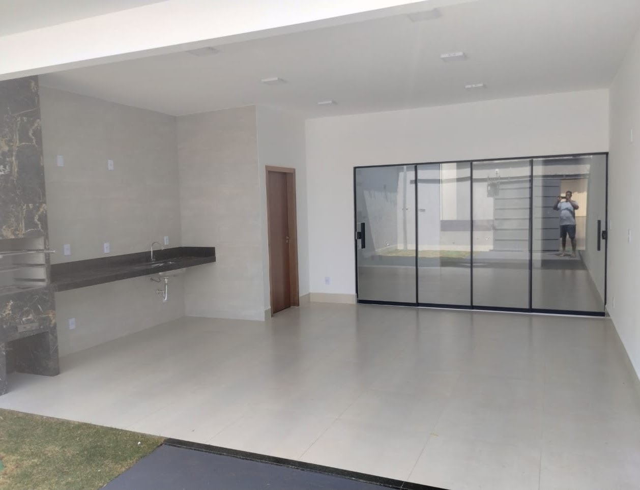 🚨 CASA MODERNA | 3Q (1 SUÍTE) | PÉ DIREITO ALTO + JARDIM DE INVERNO 🚨