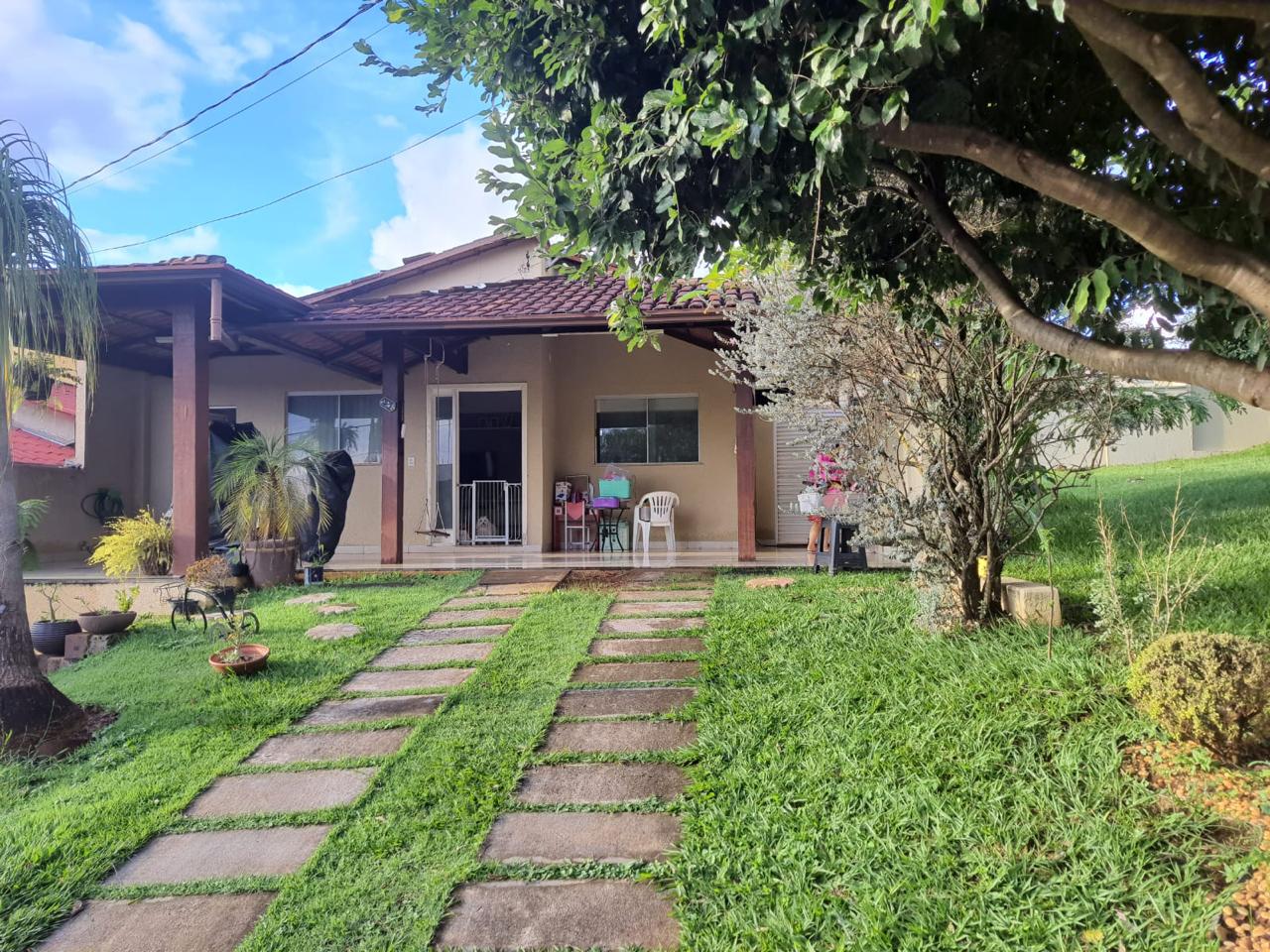 Casa com 3 quartos no Condomínio Monte Verde ao lado do Aldeia do Vale