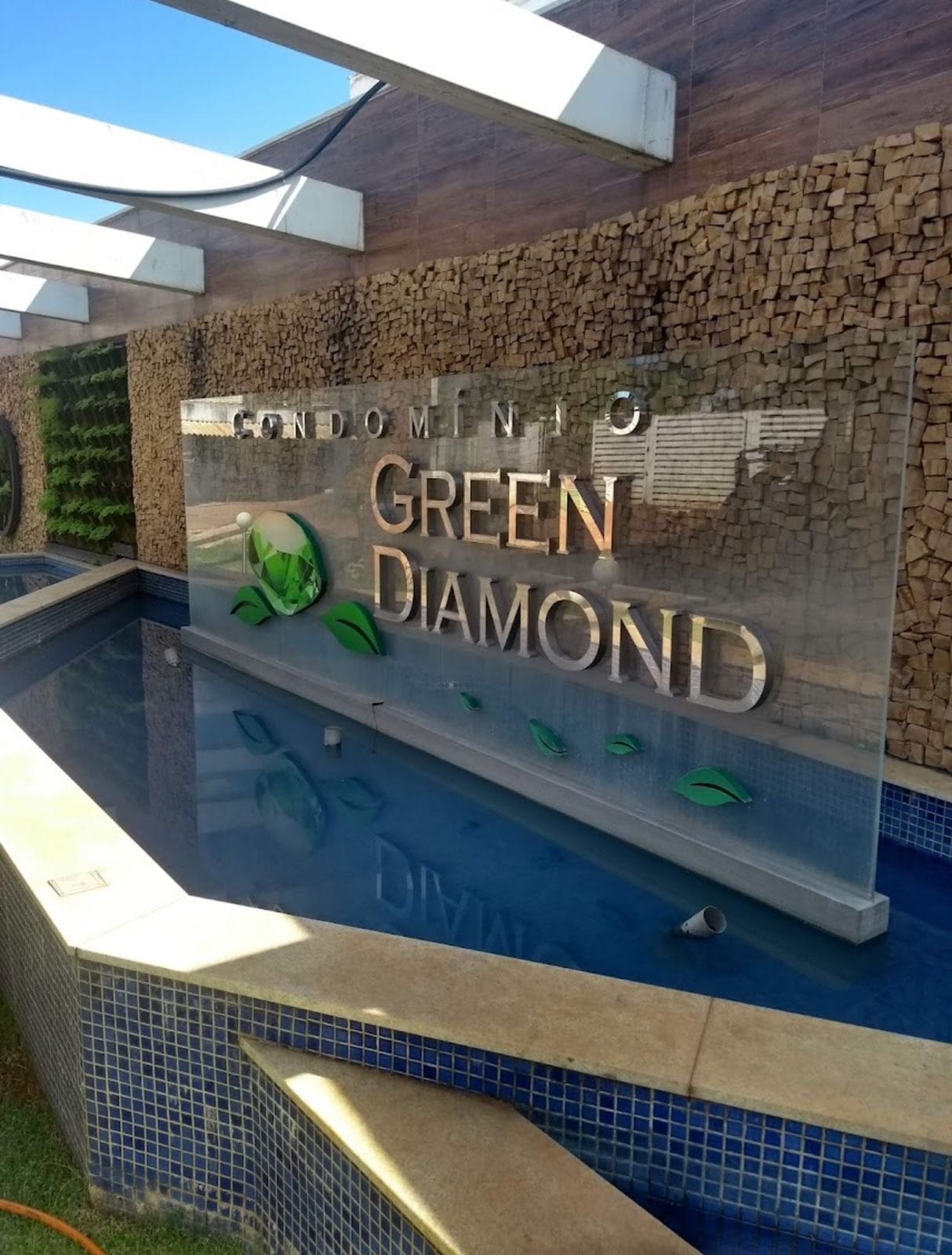 Sobrado em Condomínio Fechado - Green Diamond - Próximo Setor Jao - Santa Genoveva