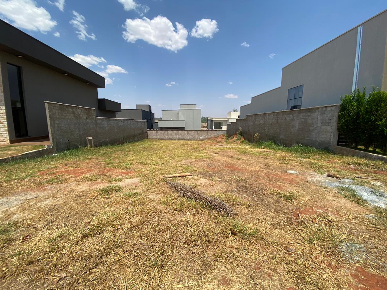 Lote em Condomínio Fechado - Portal do Sol Garden - 432 m2