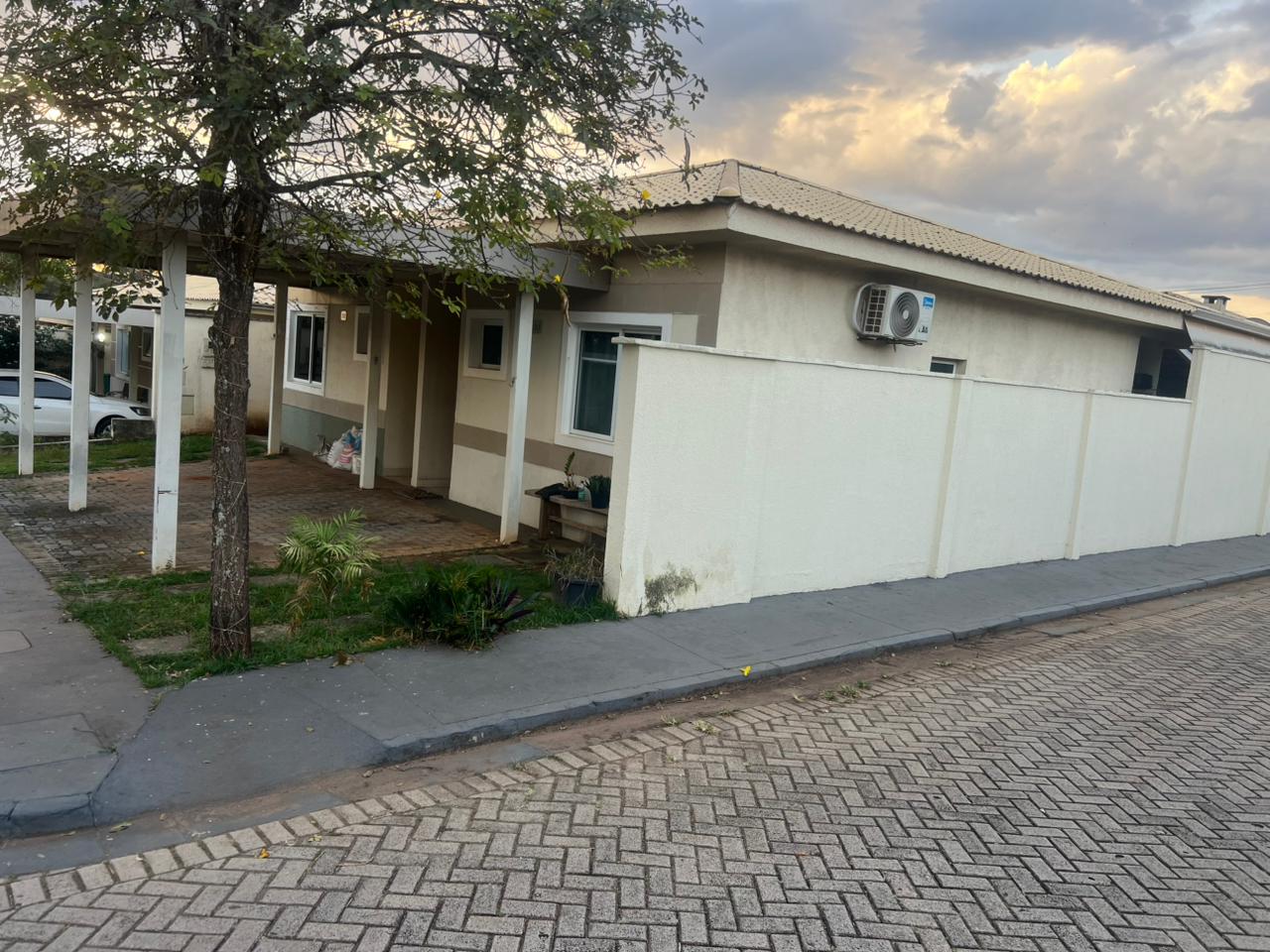 Casa em Condomínio Fechado 2 Quartos uma suite, Área Gourmet Lazer Completo fogão