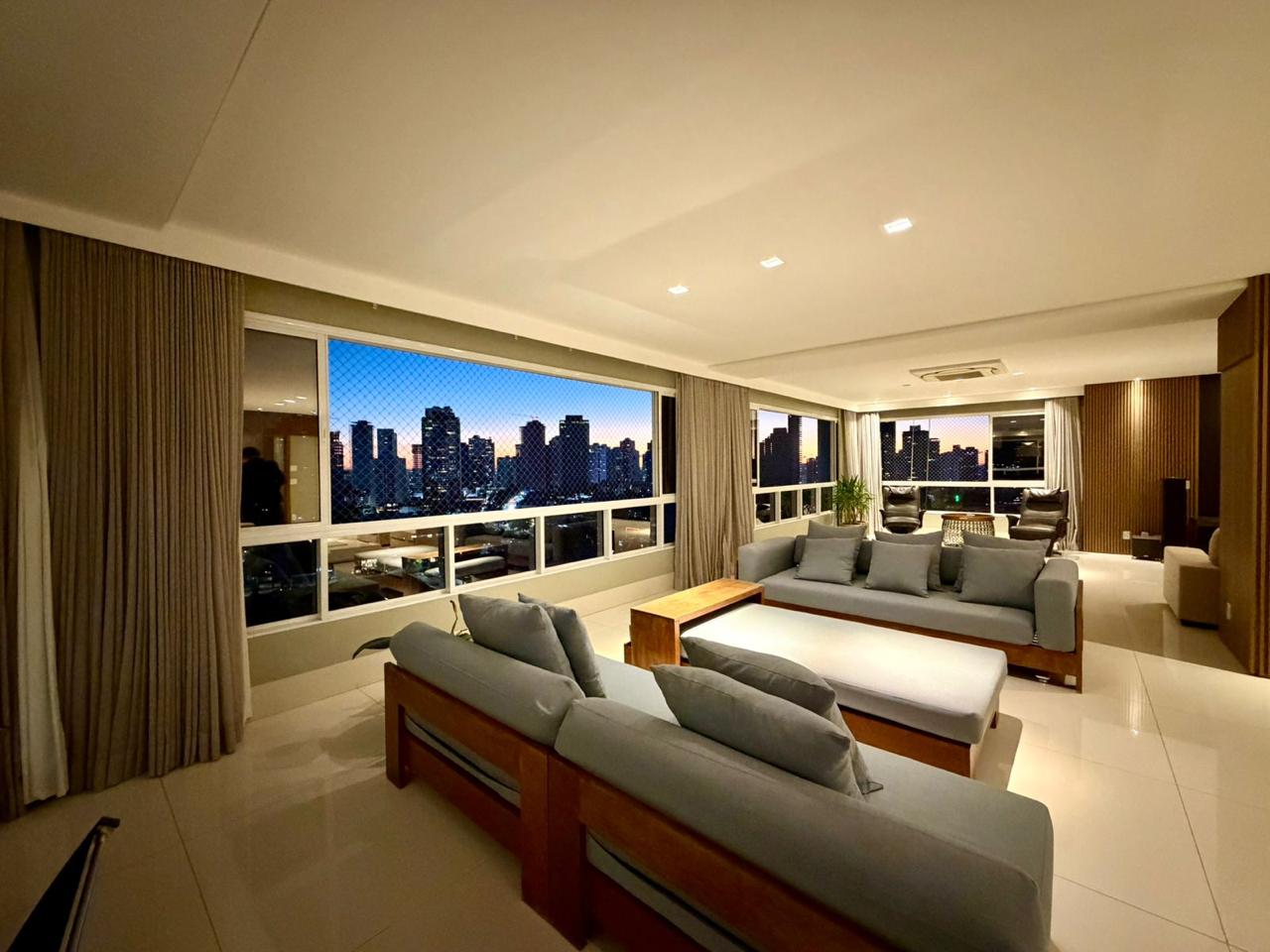 Casa Opus Areião | 411m² | 4 Suítes | Mobiliado | 5 Vagas , Alto Padrão em Frente ao Areião 411m² Mobiliado St Marista
