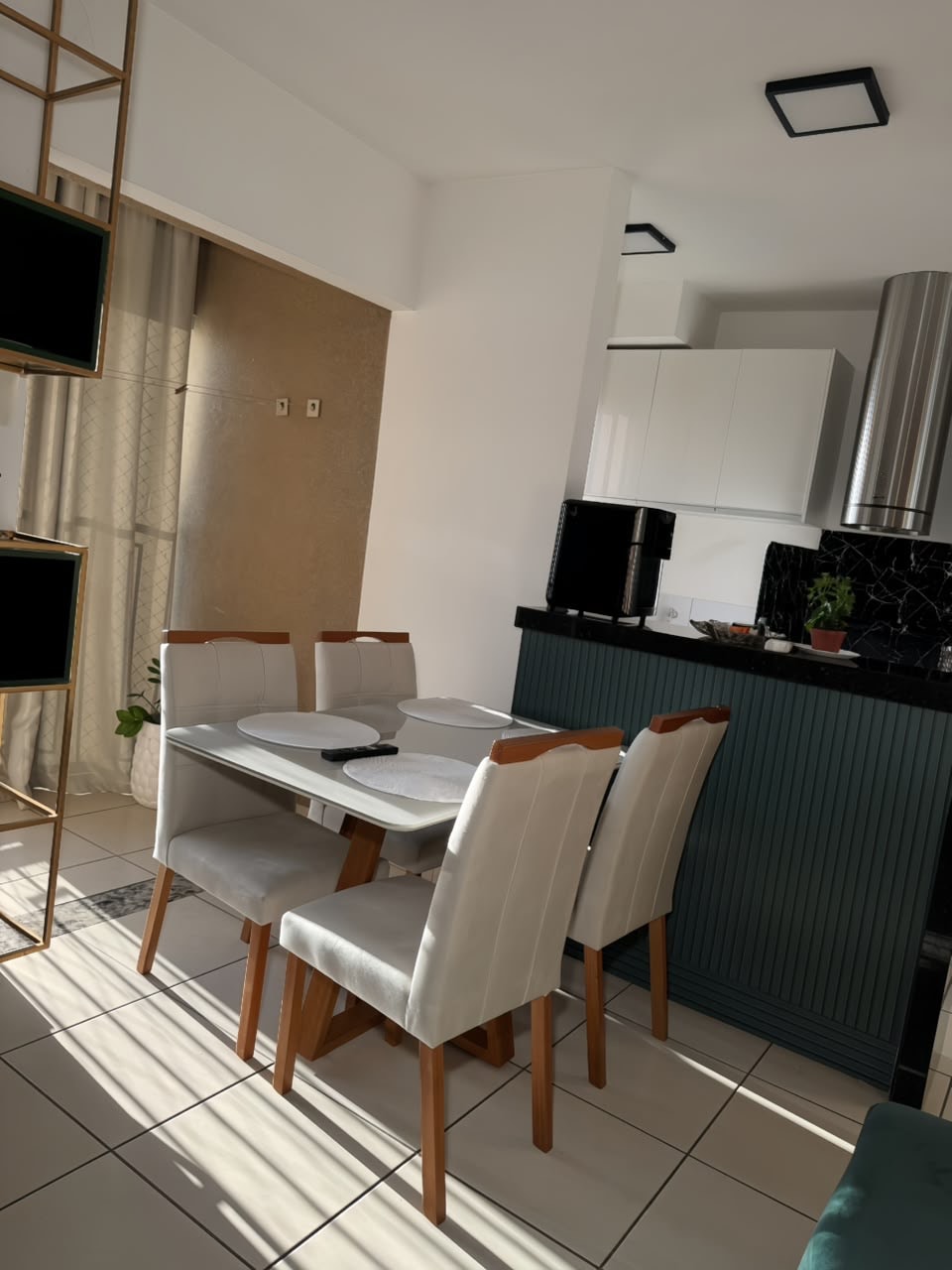 Apartamento para clientes exigentes na configuração de 2 quartos com Varanda no Eldorado!