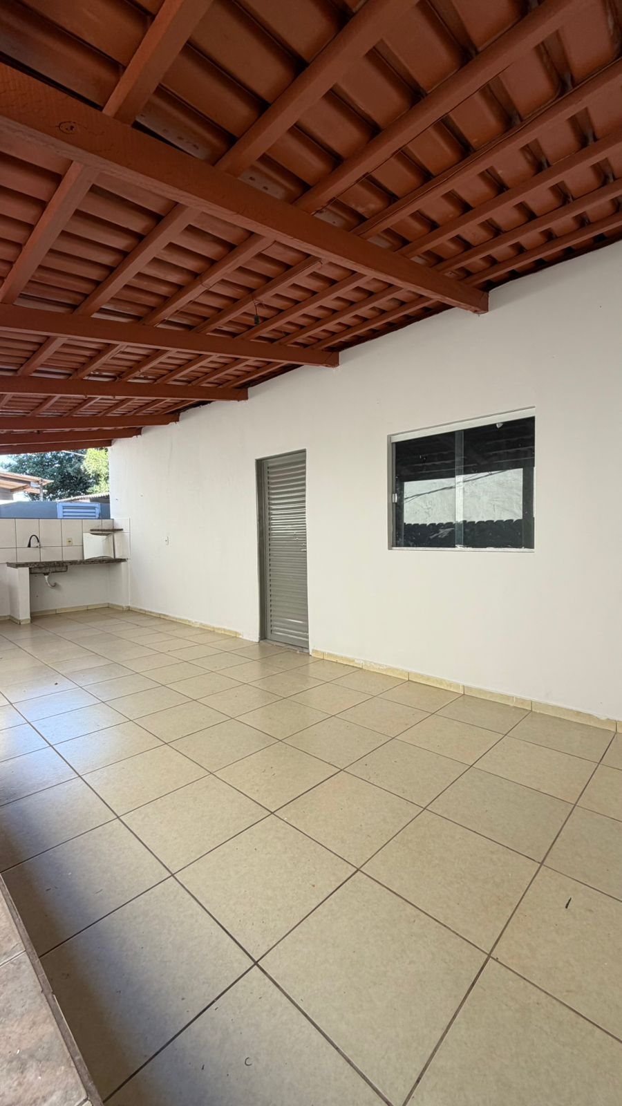 Aparecida de Goiânia * Casa à Venda com Renda Mensal Garantida – Setor Garavelo Imóvel com 360 m²