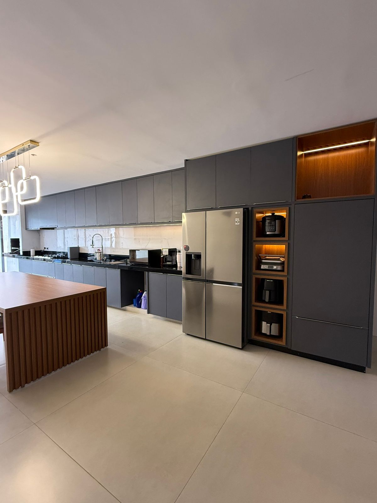CASA 3 QUARTOS (SENDO 2 SUÍTES) RESIDENCIAL BARRAVENDO