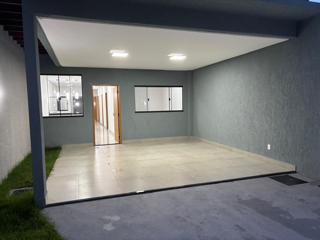 🏡 Jardim Balneario Meia Ponte – Casa Moderna e Completa!