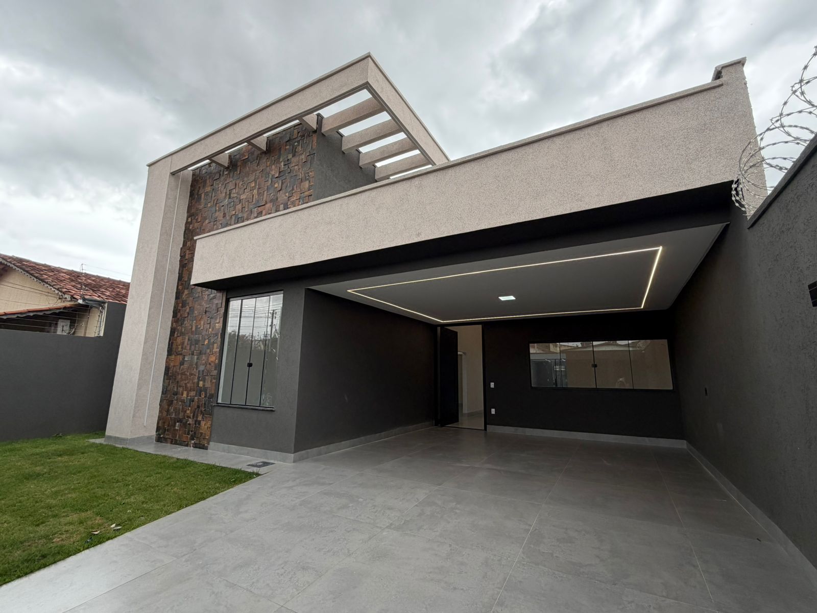 Casa Alto Padrão no Jardim Nova Era 3 Suítes Piscina Aquecida 372m² Piscina com Hidro Jardim Nova Era Alto Padrão