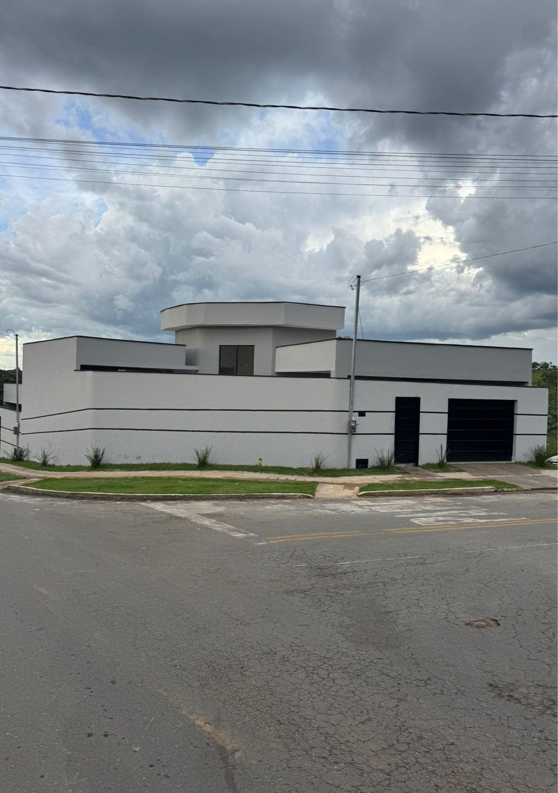 Casa 3 quartos residencial flor do ipê 2 em senador canedo - GO