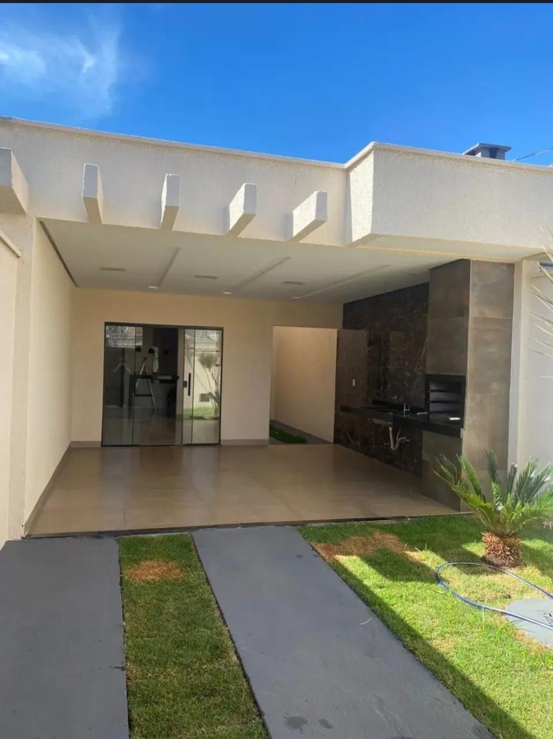 Casa 3 quartos - JARDIM COLORADO