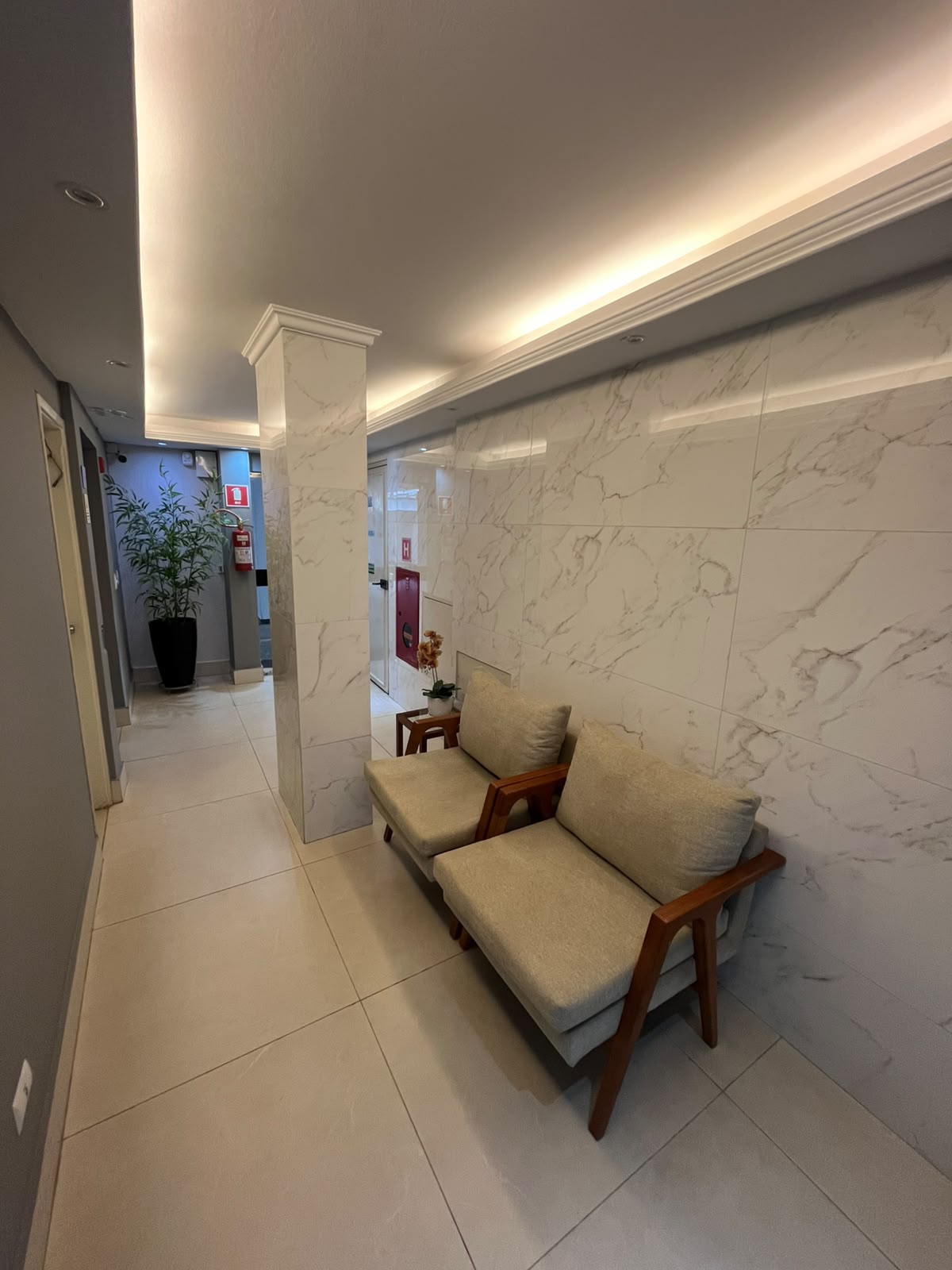 Apartamento 97 m2 Setor Oeste com 2Q sendo 1 suíte