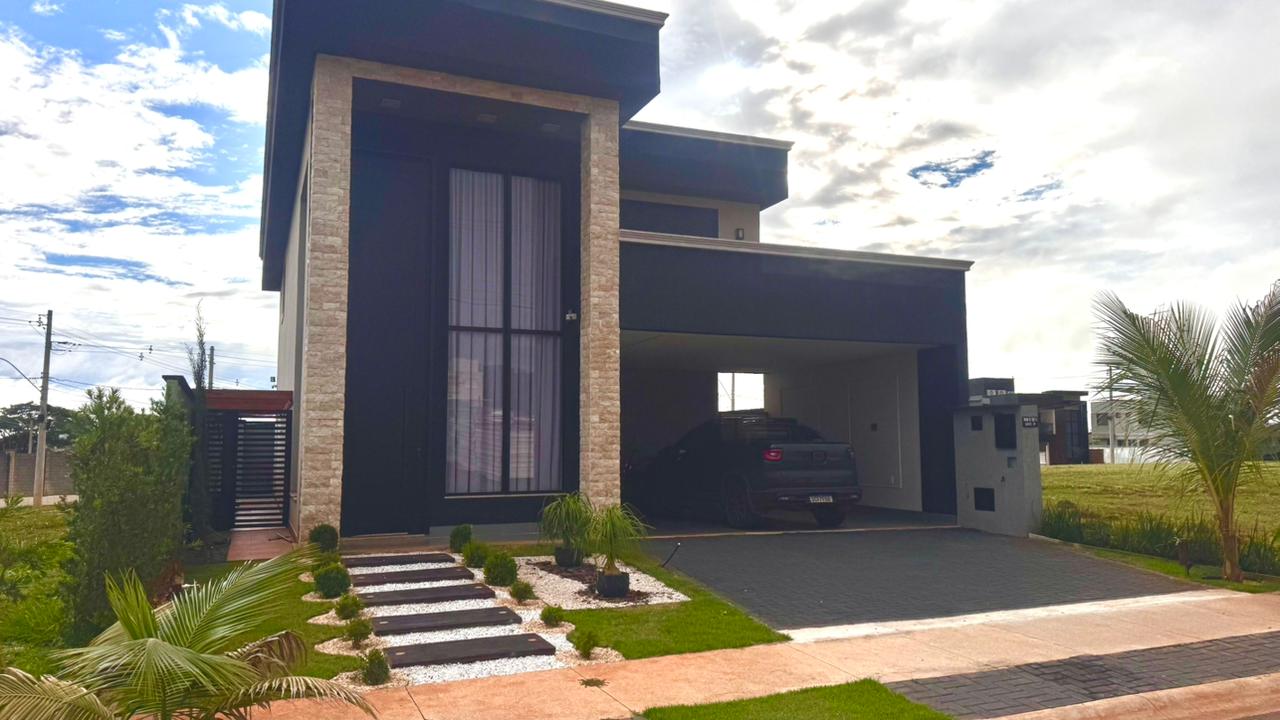 SOBRADO ALTO PADRÃO PARQVILLE QUARESMEIRA