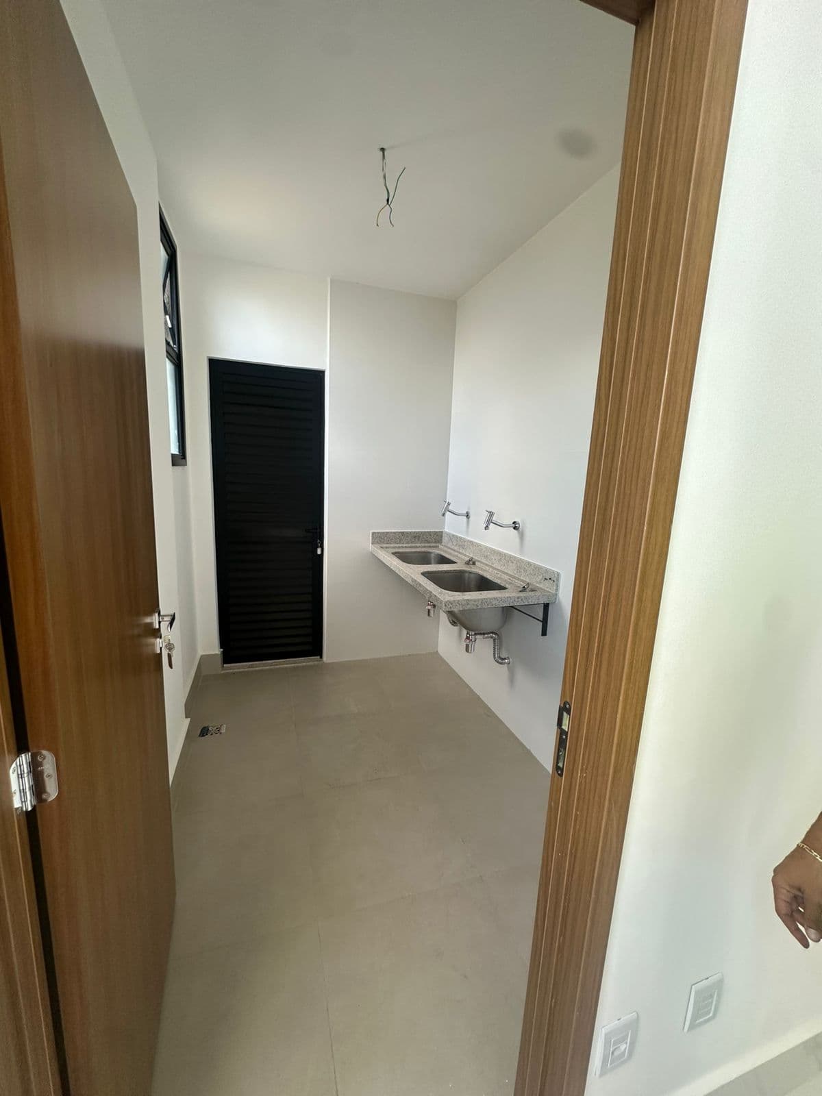 PENTHOUSE AZURE COMPACT LIFE