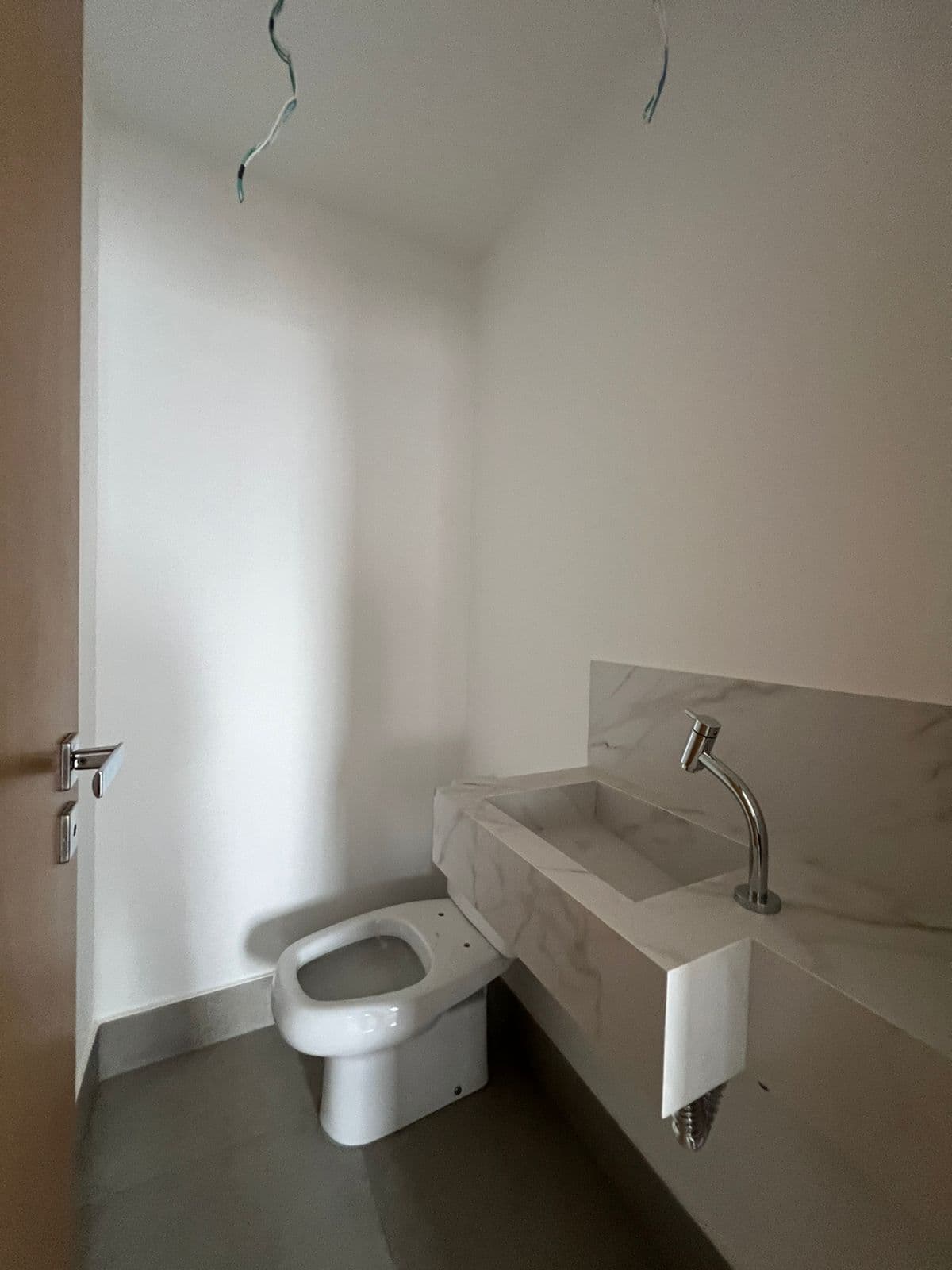 VENDO APARTAMENTO NO RESIDENCIAL ALIVE BUENO OPORTUNIDADE