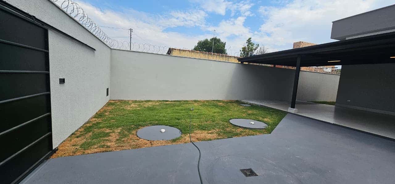 🏡 Casa c/ Quintal Grande + Varanda Gourmet | 3Q (1 Suíte) | 250m²