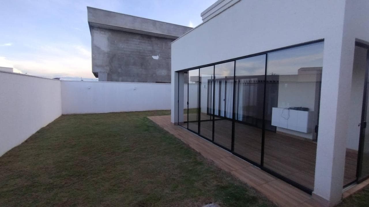 Casa sobrado Jardins Bolonha