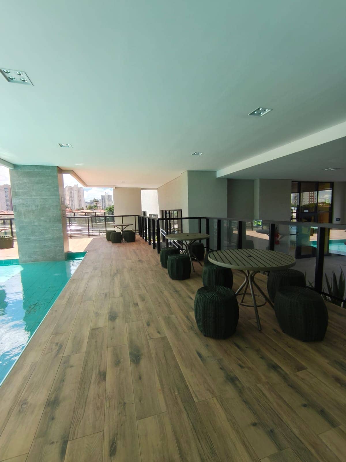 🏙️ Apartamento 2 Suítes – Andar Alto | Nova Suíça | 77m² | Sacada com Churrasqueira