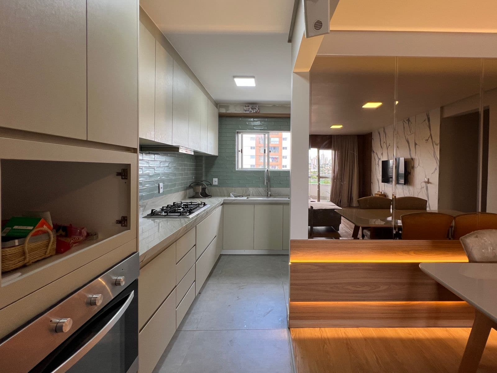 Apartamento de 3 quartos sendo 2 suítes 98 M² no setor Alto da Gloria