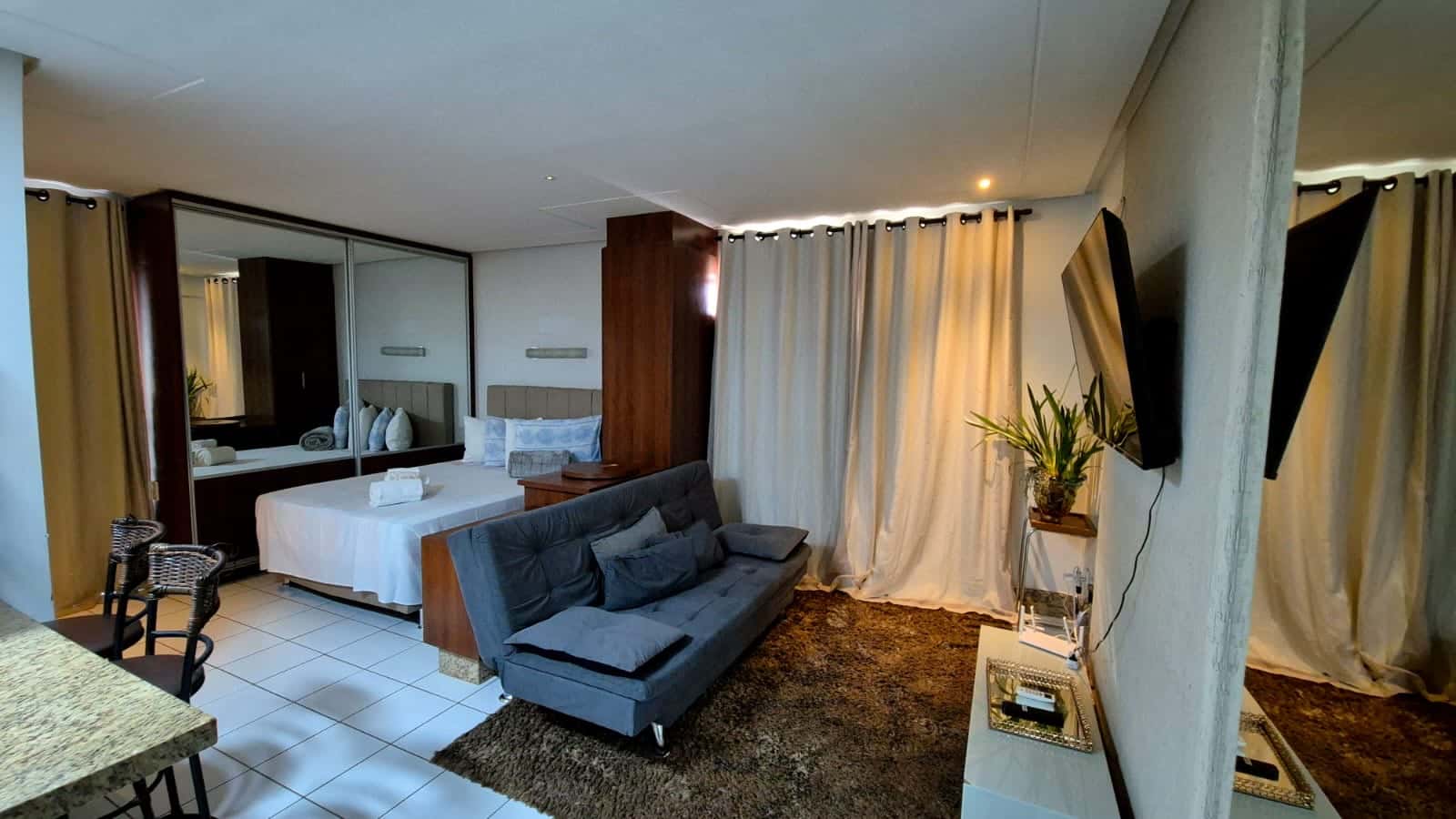 Flat Hoteleiro à Venda Sun Square | Setor Oeste Goiânia | 32m² | OPORTUNIDADE