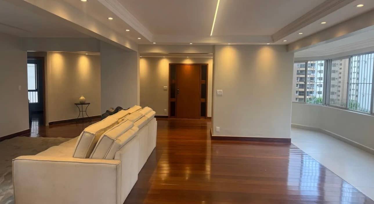 Excelente apartamento no Setor Bueno próx ao Parque Vaca Brava * Ed Biarritz *