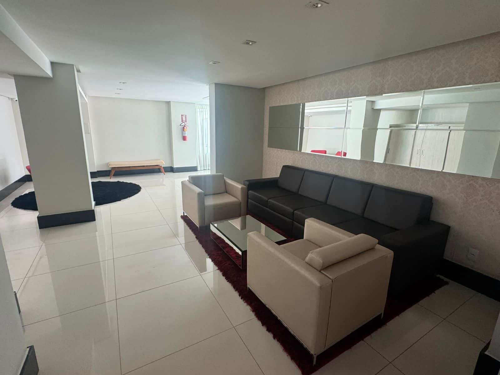 Residencial Royal Garden/ 2Q + 1 suíte