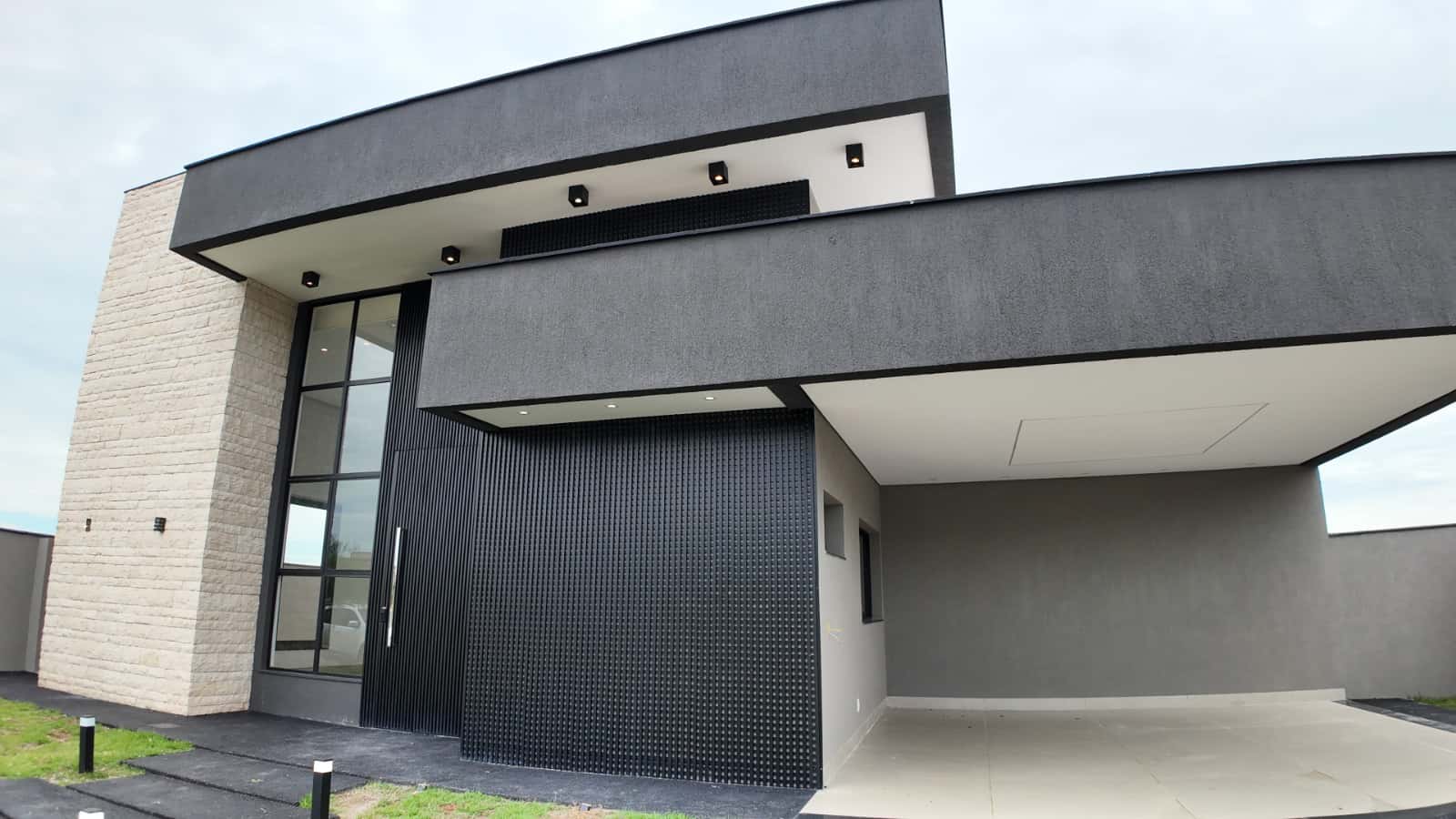 CASA TÉRREA NO PLATEAU D’OR