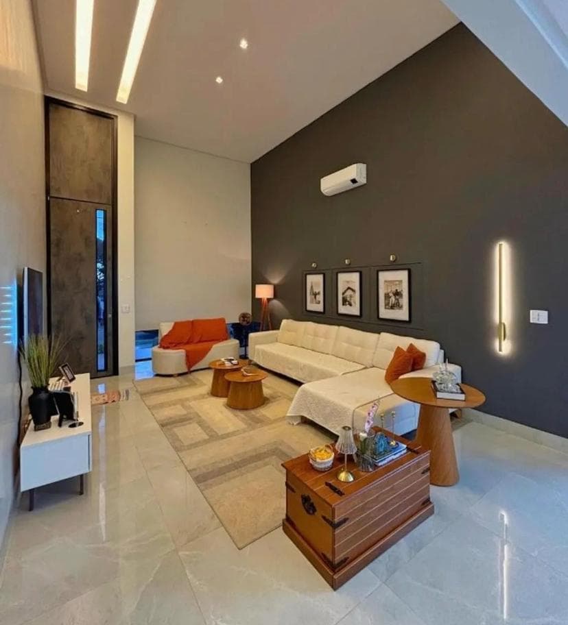 CASA EM CONDOMINIO FECHADO