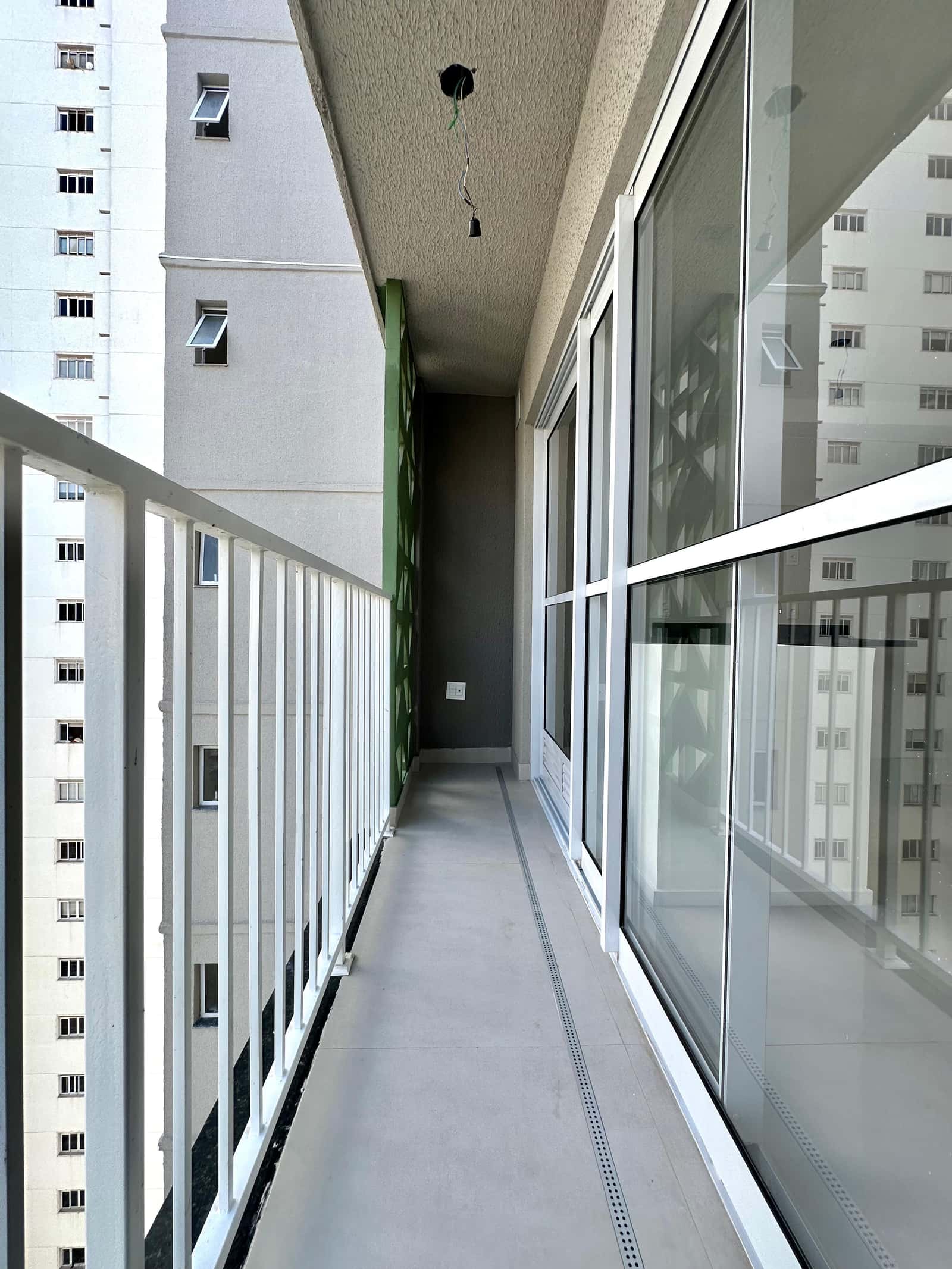 Apartamento de 2 quartos sendo 1 suite Andar alto nascente no WISH VACA BRAVA