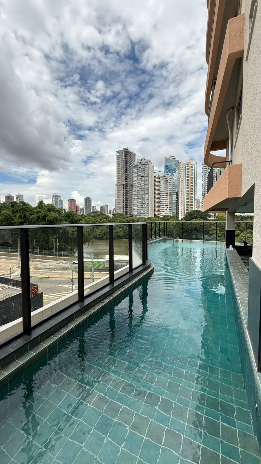 RESIDENCIAL LAGO AREIÃO