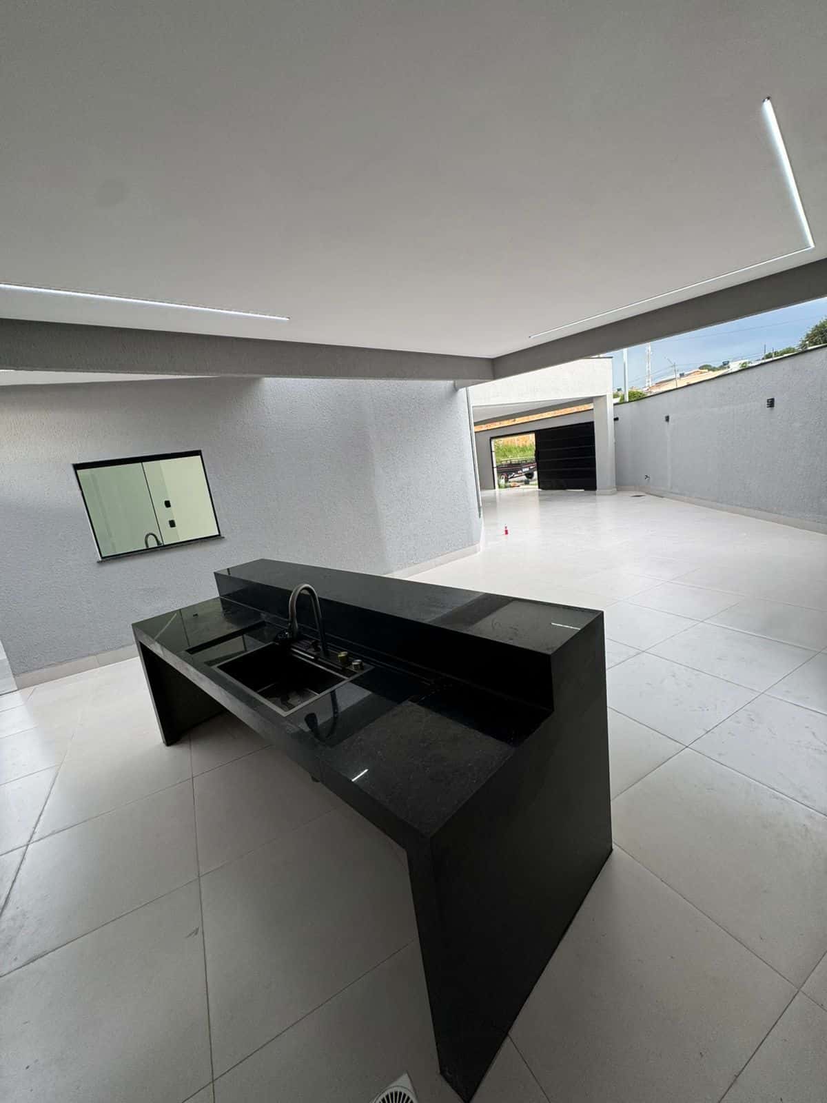 Casa 3 quartos residencial flor do ipê 2 em senador canedo - GO