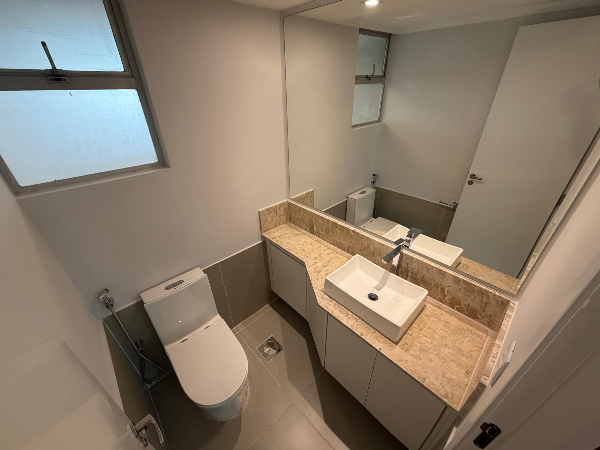 Apartamento Setor OESTE | 160m² | 3Q + Office | Nascente | Reforma completa