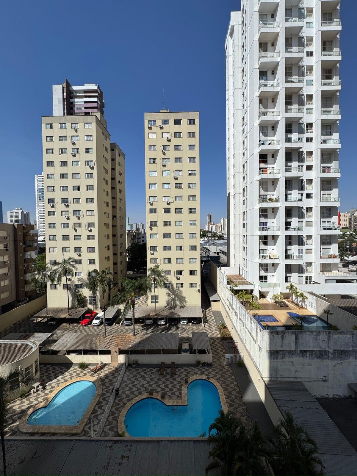 Apartamento na Setor Bueno poucos passos do Parque vaca brava por apenas R$ 315 mil