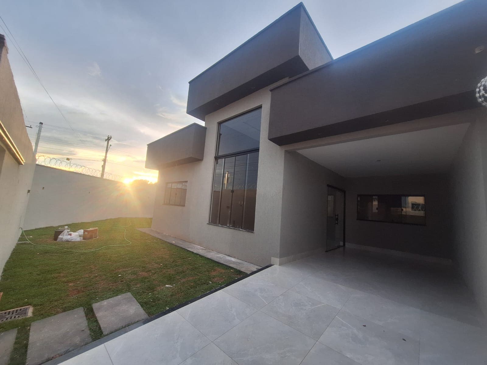 🏡 Casa à Venda – Pontal Sul Aparecida de Goiania - Moderna e Completa!