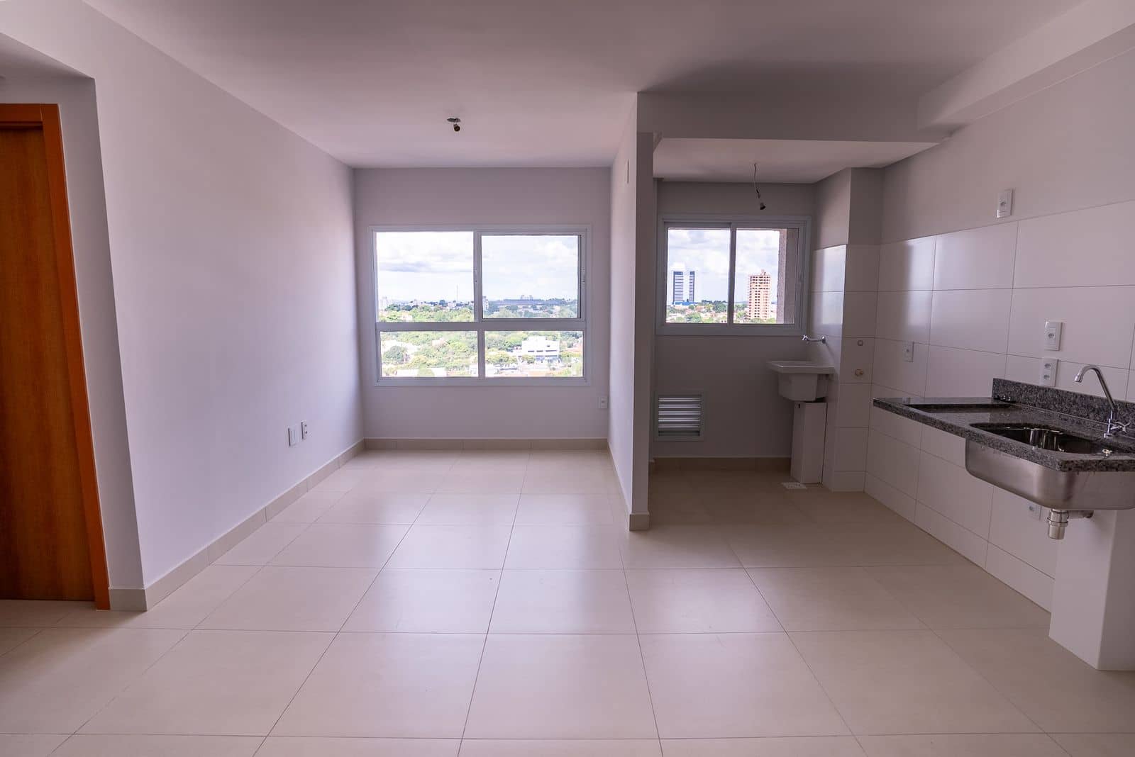 Apartamento novo localizado no Parque Amazônia prédio com rooftop!