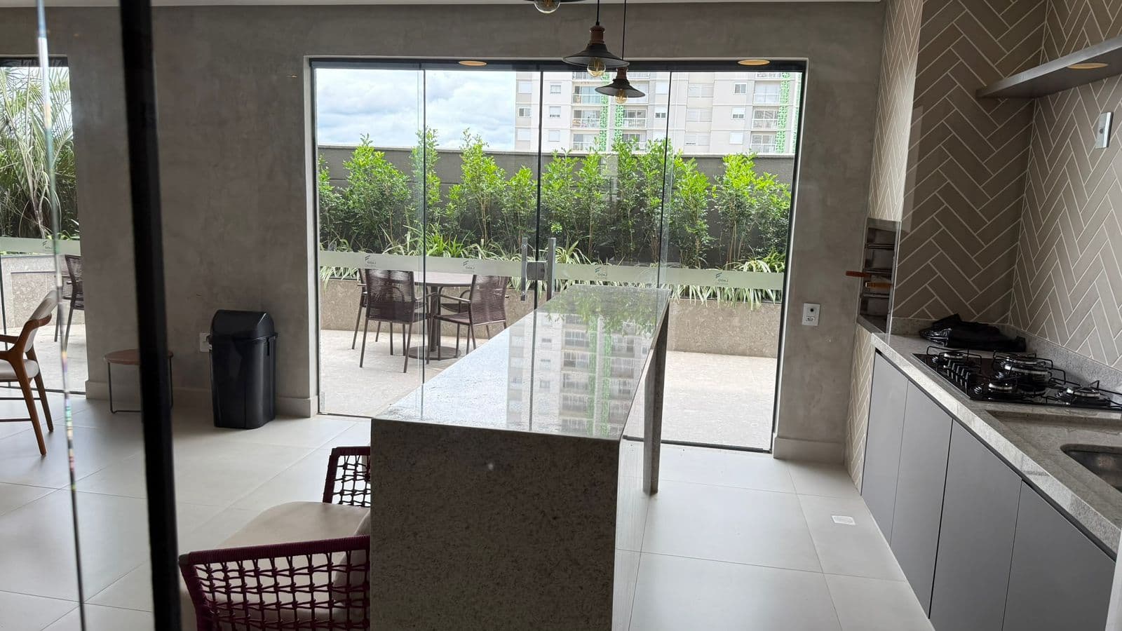 RESIDENCIAL LAGO AREIÃO