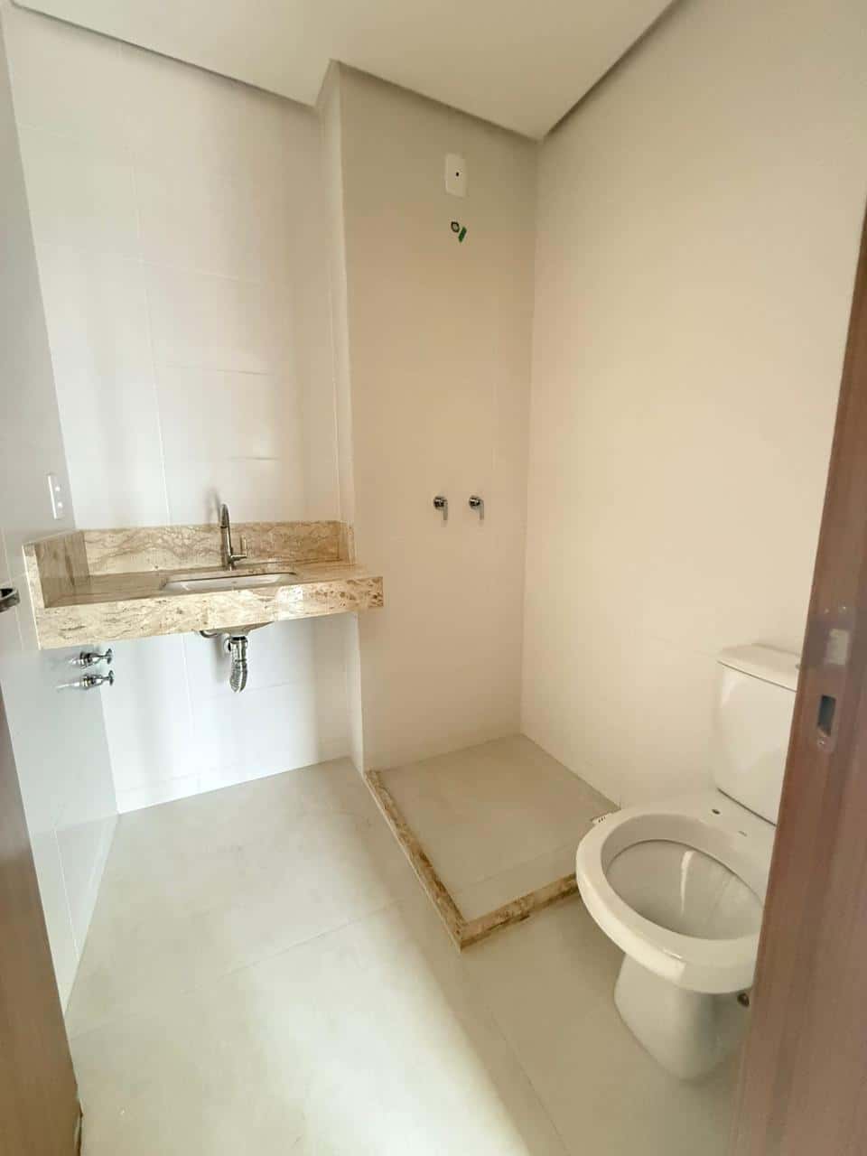 Apartamento Garden, Novo com mais de 20 metros de área externa, com suíte e varanda.
